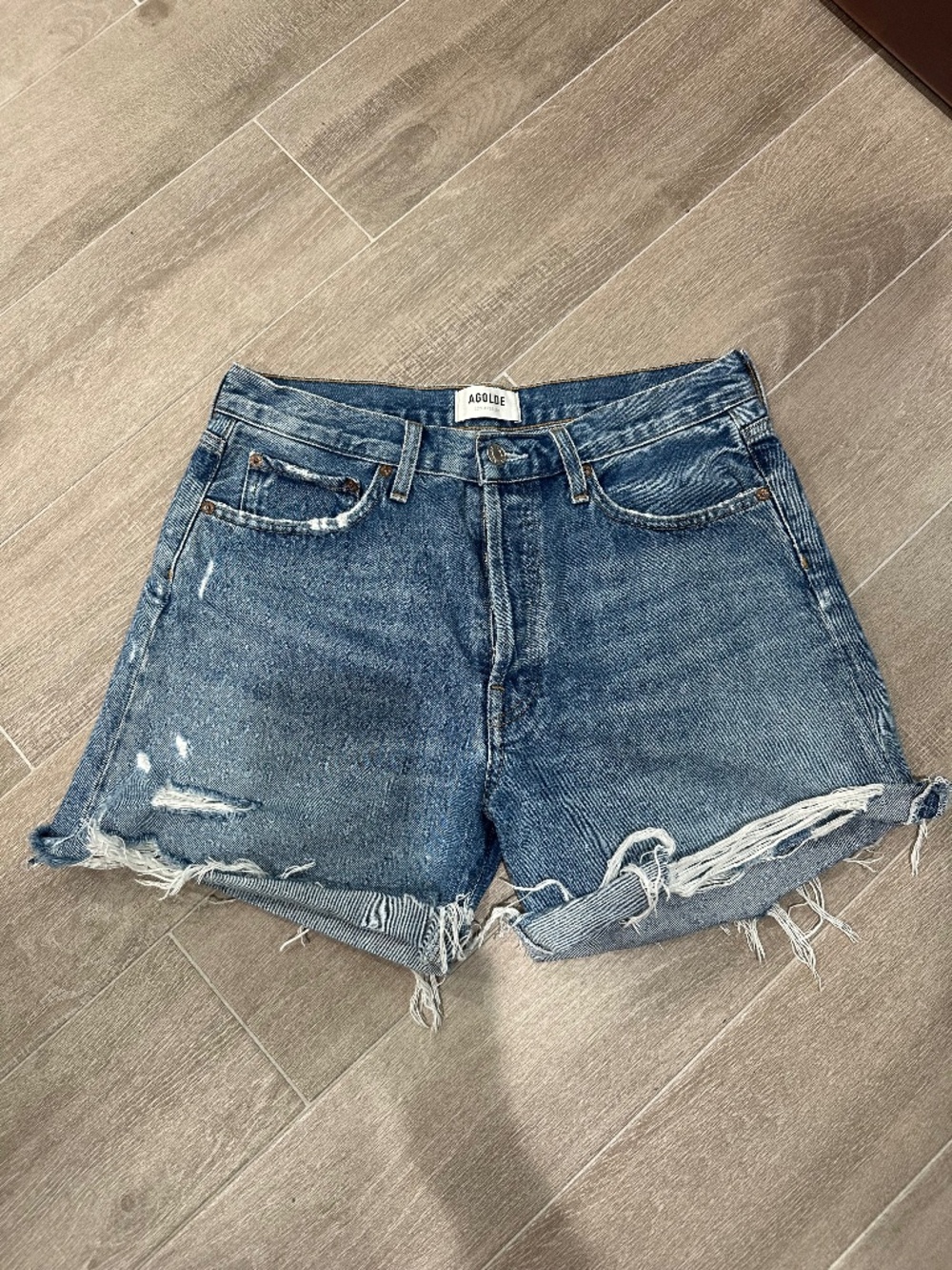 AGOLDE Parker Long Distressed Roll Cuff Denim Shorts Size 28